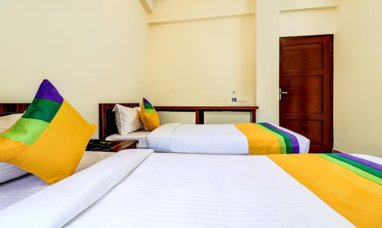 Itsy Hotels Rain Tulsi Stayz, Palarivattom Junction Kochi Extérieur photo